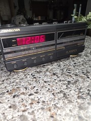 Vintage 1980&rsquo;s Sound Design Alarm Clock Radio Cassette Player 3827CBK AM / FM