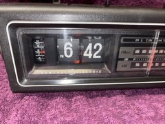 General Electric GE C4310 A Flip Clock Radio With Alarm EXCELLENT w/box
