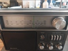 VTG Hitachi KH 1650HR Portable Radio Am/Fm/Weather/PSB/ TV1 Tv2 Great Condition