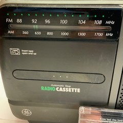 AM/FM Radio Cassette Recorder Portable Boombox Tested Working GE 3-5264A W Tape