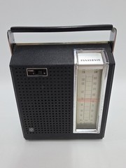 PANASONIC Portable Radio Model RF-689C FM/AM Vintage No Cord/Takes 9V (NI) WORKS