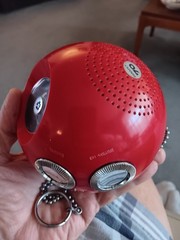 Vintage EXPO 70 Panasonic PANAPET R-70 AM Sphere Radio Red With Chain – Works!