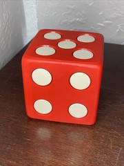 SANYO RP 1711 AM dice radio in mint condition