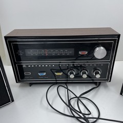 Vtg Motorola Stereophonic FM AM Stereo Radio & Speakers Model TT39FW Japan made