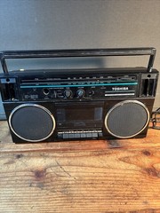 Vintage Toshiba Radio RT-6016 Black Retro Boom Box /No Batteries