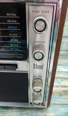 VERY RARE Alaron B-168 AC/DC 8-Band Portable Table Radio AM FM LW MW SW AIR PS