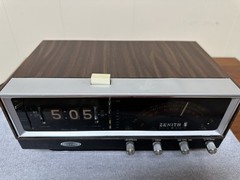 ZENITH C472W-3 Circle of Sound Flip Alarm Clock, AM/FM Radio AS IS Radio Works