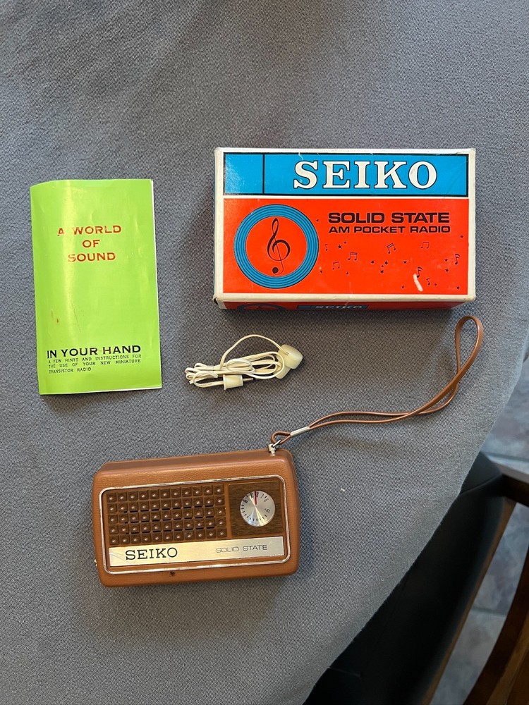 Vintage Seiko Solid State AM Radio Model 100 NOS Working Condition