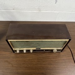 Vintage Motorola Visilite AM/FM Solid State Radio Model TT33EW Japan ⚠️ Read