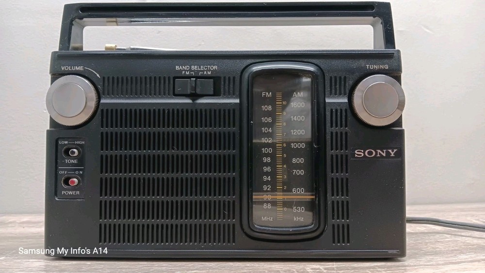 Sony TFM 7150W AM/FM Radio Transistor Black Vintage WORKS