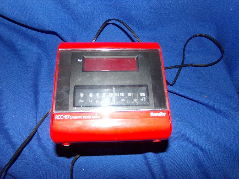 Vintage Randix Red Cube Box Square Cassette, Clock, AM/FM Radio – Works