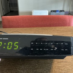 Vintage Magnavox Model AJ3840/17M Alarm Clock Radio Stereo Cassette System