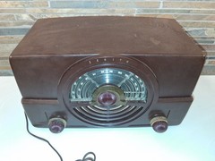 ZENITH USA Vacuum Tube Radio 7H820UZ