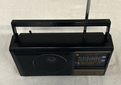Stewart Vintage AM/FM Portable Radio Model ST 841C – AC/DC – New In Box