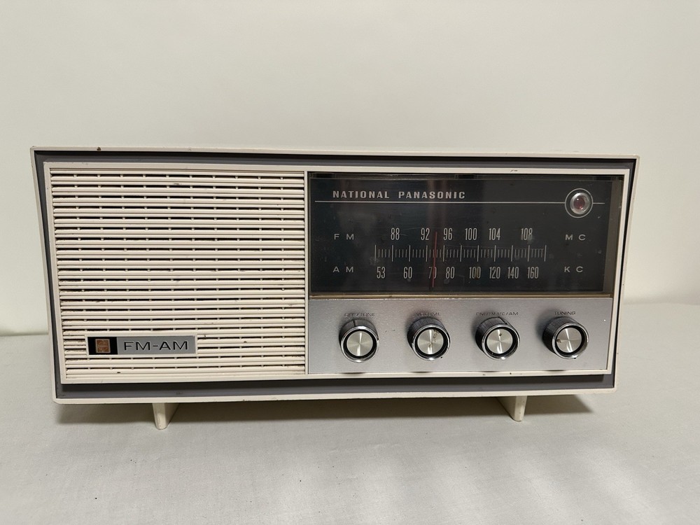 Vintage National Panasonic FM AM 2-Band Tube Radio – Model RE-744 – Tested Works