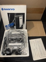Sanyo RP65 Vintage AM/FM Stereo Portable Radio w/Headphones