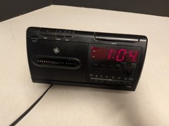 GE Radio Cassette Player Alarm Clock AM/FM Radio 7-4915A Cassette Does Not Work