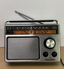 PANASONIC RF-1104 Portable Radio – TV Band Sound Battery Electric Japan Vintage