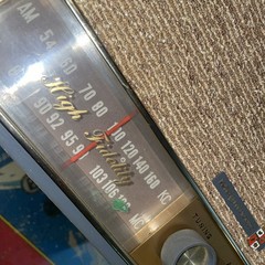 VTG Magnavox High Fidelity AM/FM Radio Wood Case Works Used Good