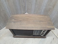 Vintage RCA Dual Speaker AM/FM Solid State Radio Walnut Cabinet RLC60W
