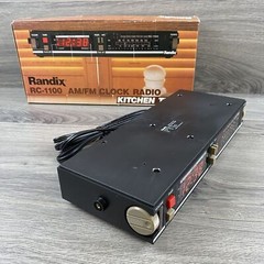 Vintage RANDIX RC-1100 AM/FM Digital Clock Radio With Kitchen Timer