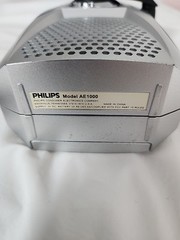 VTG Diaster Preparation Philips AE1000 Portable Radio AM/FM Self Powered Retro