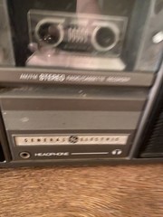 General Electric GE 3-5252 AM FM Stereo Portable Cassette Radio Recorder