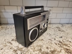 Electro Brand Hand Held Radio #2802 Tunning Eye Ear Phone AC/DC For Parts