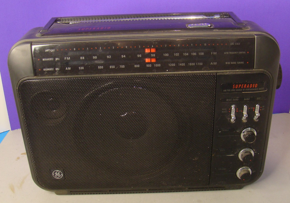 Vintage GE Super Radio Model 7-2887A FM/AM Wide Band Radio Tested WORKING