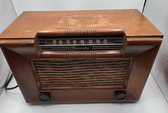 Vintage Motorola Aero Vane Radio 65X14-A (Working)
