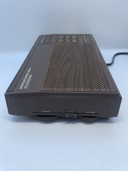 Magnavox D-3150 Vintage 2-Band Faux Woodgrain Clock Radio