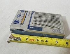 Magnavox 1530 1980&rsquo;s Spatial Sound AM/FM Portable Radio 5.5&Prime; x 3&Prime; WORKS