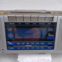 Vintage GE Alarm Clock Radio AM/FM Cassette Recorder Digital Model 7-4965A Works