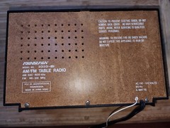 VINTAGE WORKING SOUNDDESIGN AM/FM TABLE RADIO 3333-(B) – HONG KONG