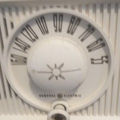 General Electric Model 425 Vintage Tube Radio, White Atomic Age Working 📻