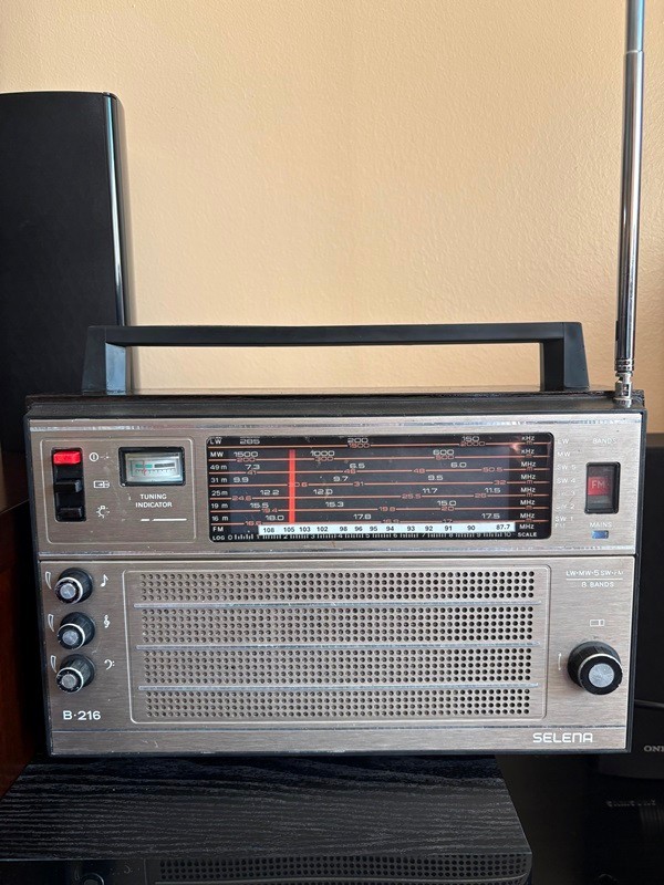 Vintage Soviet Selena B-216 Radio, Full Services