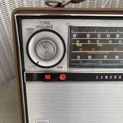 Vtg General Electric World Monitor P-990A 17 Transistor 5 Band Radio Tested
