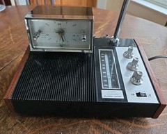 Vtg MCM Longines Symphonette LCR-500 Slumber Center Electric Clock Light Radio
