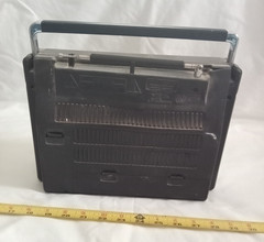 vintage General Electric Vintage 1980 Wired FM/AM 7-2881C Radio, works.