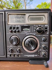 Radio Receiver Panasonic RF-2900 AM FM SW Bands Tested & Works Vintage
