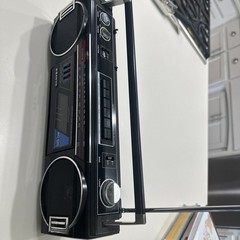 Vintage Sanyo Model No. M7030 Built In Am-fm Battery Operated No Power Cord