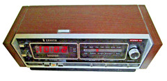 1970s WORKING vtg ZENITH Model H480W Stereo Clock Radio LED Clock Analog Tuning