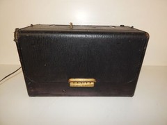 ZENITH TRANS-OCEANIC SHORTWAVE RADIO (CZU39)