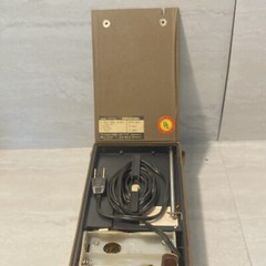 Soundesign Model 2223D Tested Works AM/FM Portable Radio Leather Hong Kong AC/DC