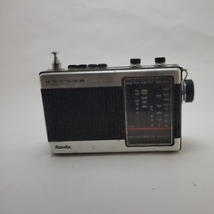 Vintage The Bandleader by Randix Portable Radio MB5552