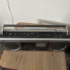 2 GENERAL ELECTRIC GE STEREO MICROCASSETTE BOOMBOX RADIO TV RARE 3XM3214E JAPAN