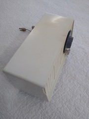 Vintage Mid Century General Electric GE AM Radio T-1110A Beige