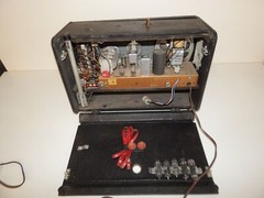 ZENITH TRANS-OCEANIC SHORTWAVE RADIO (CZU38)