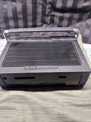 Vintage Realistic FM-AM Auto Autoportable Radio ARS Model 12-677 Tested Working