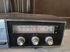 LLOYD&rsquo;S SOLID STATE 2 SPEAKER CLOCK/RADIO MODEL Vintage 9J42G-37A Alarm Clock